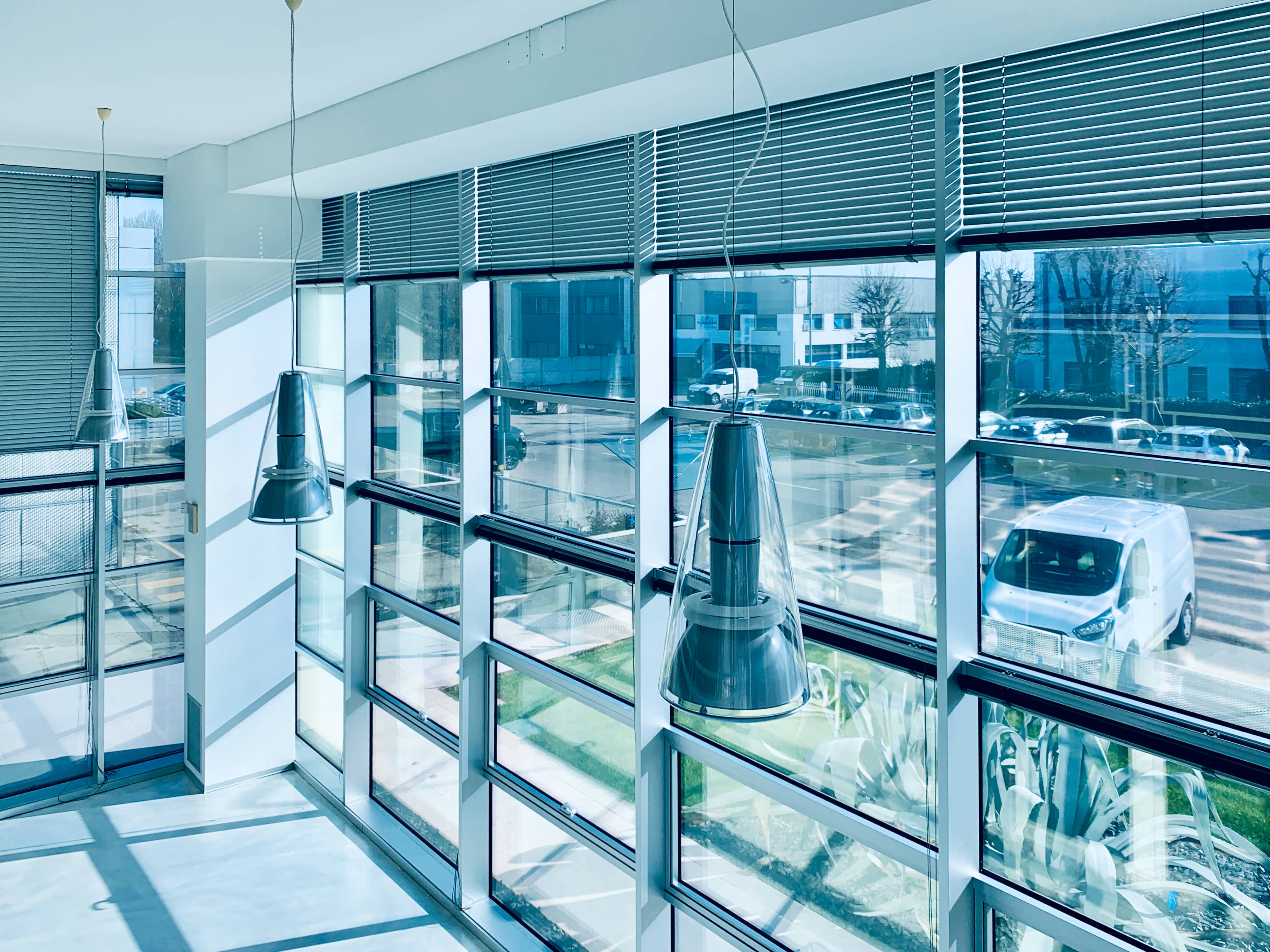 Copertina della Homepage del sito serra servizi snc impresa di pulizia uffici